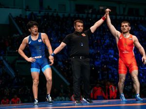 Айсен Николаев открыл Кубок мира по вольной борьбе