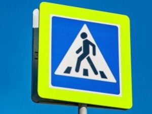 Пешеходный переход у круговой Петра Алексеева обустроят до декабря