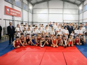 В Якутске построен спортзал по программе «50 спортзалов в школах ДФО» 