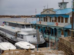 Трансфер пассажиров поезда через реку на теплоходе «В. Рукавишников» продлевается до 17 октября