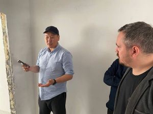 Заместитель главы Якутска Антон Алексеенко проверил ход благоустройства объектов и капремонта школ