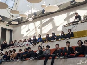 Школьники из Якутии и Гонконга запустили стратосферный спутник в селе Чапаево