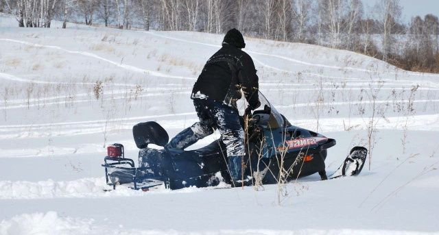 Нетрезвый житель Аллаихи угнал чужой снегоход, теперь клянется, что не хотел его похищать