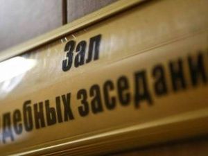 Жителя Якутска, оскорбившего полицейских в Речпорту, ждет суд