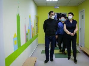 Айсен Николаев посетил новые образовательные объекты на 203 мкр города Якутска   