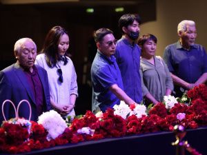 Фото: в Якутске прощаются с Михаилом Николаевым