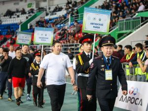 В Якутске проходит VI открытый республиканский турнир МВД по борьбе хапсагай