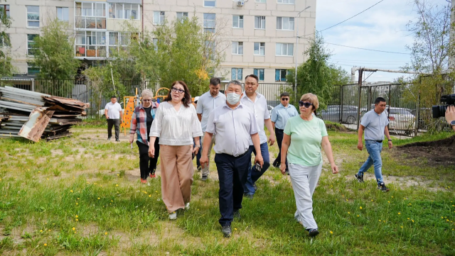 Глава Якутска поручил провести срочные работы по укреплению здания детсада № 82 «Мичээр»
