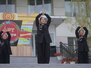 Голос дружбы звучит над Туймаадой