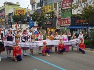 Ансамбль танца «Сюрприз» на Международном фестивале «Танцевальный карнавал» в Южной Кореи