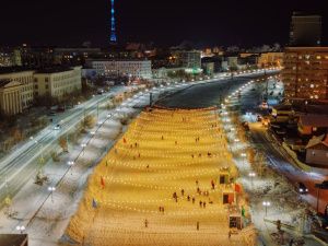 Фотофакт: каток на Теплом озере 