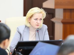 Юлия Белехова приняла участие в заседании Республиканского оперативного штаба комиссии «Вместе к Победе!»