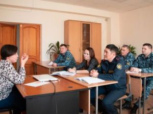 Педагогом Северо-Восточного федерального университета имени М.К. Аммосова проведен тренинг для сотрудников следственного изолятора