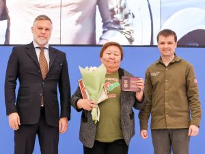 В Якутии состоялась церемония вручения наград Народного фронта "Все для Победы!"