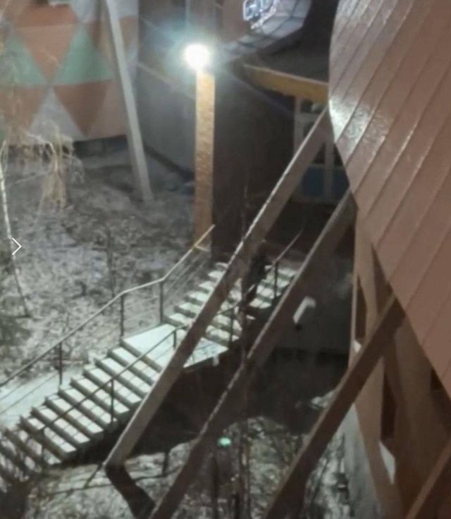 Тяга к искусству: Пьяный житель Якутска ночью бил окна в театре