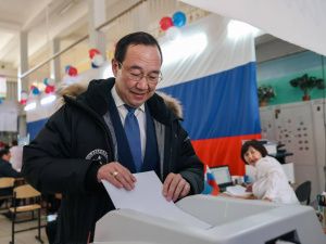 Айсен Николаев проголосовал на выборах Президента РФ