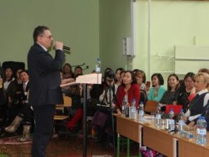 Лучшие учителя России дали уникальные мастер-классы педагогам Якутии 