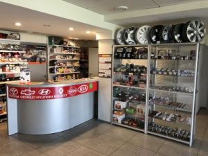 Депутат Парахин был прав. В список товаров первой необходимости попали автозапчасти и другие товары