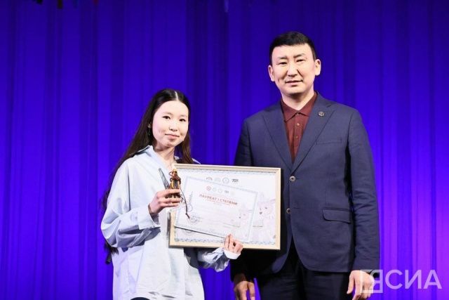 В Якутске наградили лучших юных хомусистов