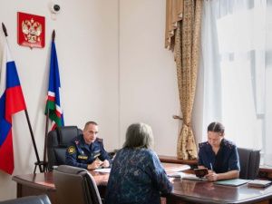 Начальник УФСИН Сергей Калиновский провел личный прием граждан в Приемной Президента Российской Федерации в Республике Саха (Якутия)