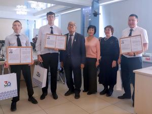 Память, воплощенная в делах: в Якутске почтили память Владимира Членова и вручили именные стипендии