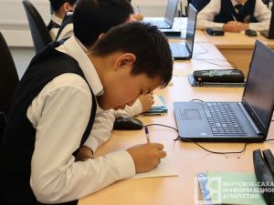 Айсен Николаев назвал развитие системы образования одной из приоритетных задач