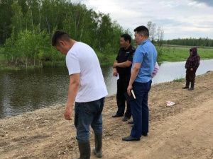 Водитель, обвиняемый в гибели трех человек, заключен под стражу