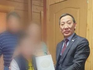 Афанасий Ноев посетил семью мобилизованного бойца в с. Асыма