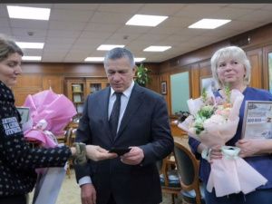 Юрий Трутнев отметил работу военкоров литературной премией «Дальний Восток»