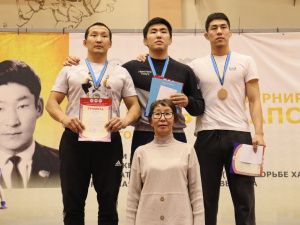 Стали известны имена лучших хапсагаистов турнира памяти Николая Давыдова в Якутске