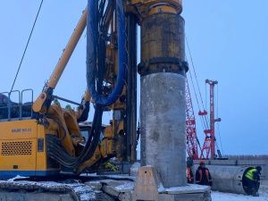 Строители Ленского моста начали буровые работы на правом берегу реки Лена