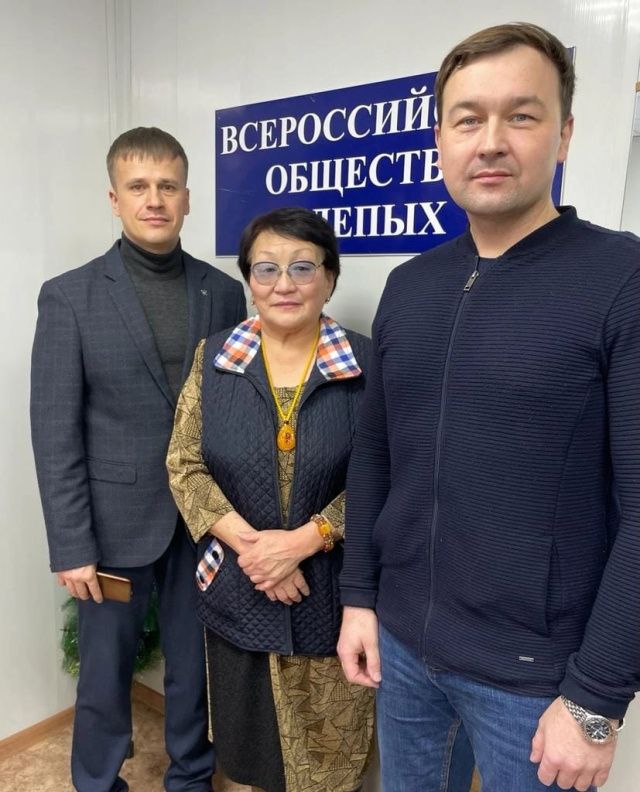 Когда одним людям  с ограниченными  возможностями  другие  дают безграничную надежду