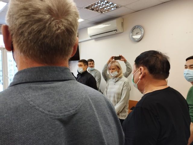 Из зала суда: Началось оглашение приговора Татьяне Коломицыной и ее соучастникам