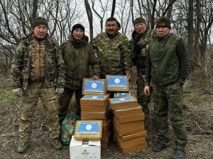 Несколько тысяч подарков вручили бойцам СВО из Якутии к новогодним праздникам