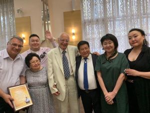 Самый знаменитый повар Якутии Иннокентий Тарбахов собрал своих друзей по случаю юбилея