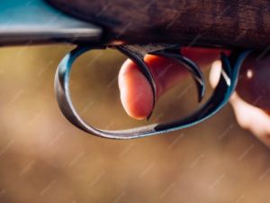 "За жену ответишь ты": Ветеран СВО, защищая себя и семью, прострелил руки и ноги сельскому хулигану