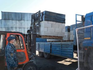 В исправительных колониях Якутии успешно функционируют цехи по производству бетонных блоков