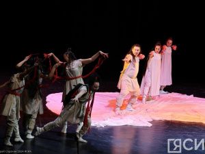 «Народ саха сохранил свою уникальную культуру»: казахские зрители высоко оценили спектакль-олонхо