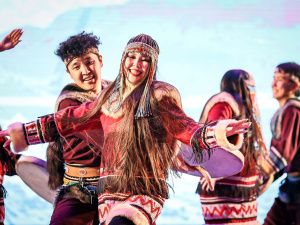 В Якутске состоялось торжественное собрание общественности в честь 75-летия со дня рождения Романа Михайловича Дмитриева