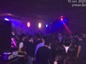 Оперативный штаб города Якутска проверяет объекты общепита и развлекательные заведения