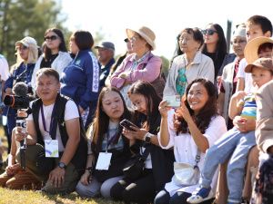 В Нюрбе состоялось официальное открытие II Республиканского молодежного фестиваля «Түмэр түгэн»