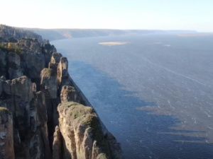 Глава Якутии Айсен Николаев поздравляет с Днем реки Лены