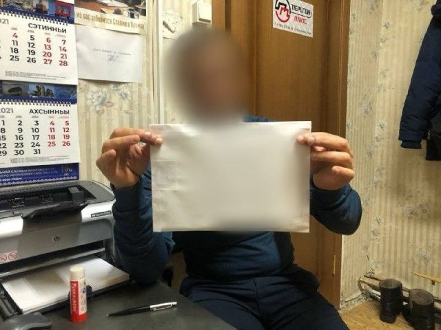 Предприниматель из Нерюнгри предстал перед судом за дачу взятки сотруднику полиции