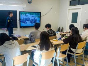 Пожарные провели уроки мужества в школах и детских садах Якутска