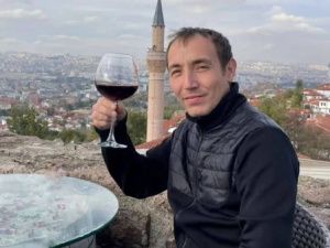 Дочь депутата-предателя Александра Иванова протестовала за Навального