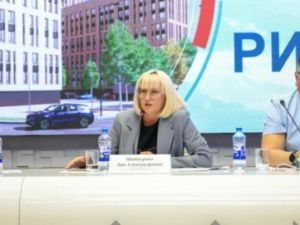 Аварийные дома Якутска: обязанность есть у мэрии, право — у застройщика, опасность — у людей