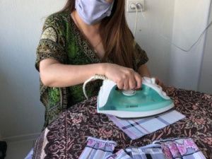 Коррекционная школа-интернат для неслышащих обучающихся присоединилась к взаимопомощи по пошиву защитных многоразовых масок