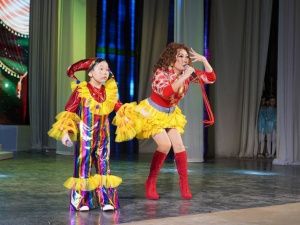 Каждый номер «Сырдык сүүрээн» - отдельный спектакль