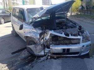 Видеофакт: В столице произошло жесткое ДТП