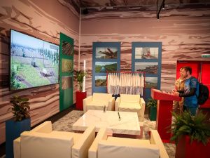 Фоторепортаж с первого дня ВЭФ-2023: улица Дальнего Востока и культурная программа